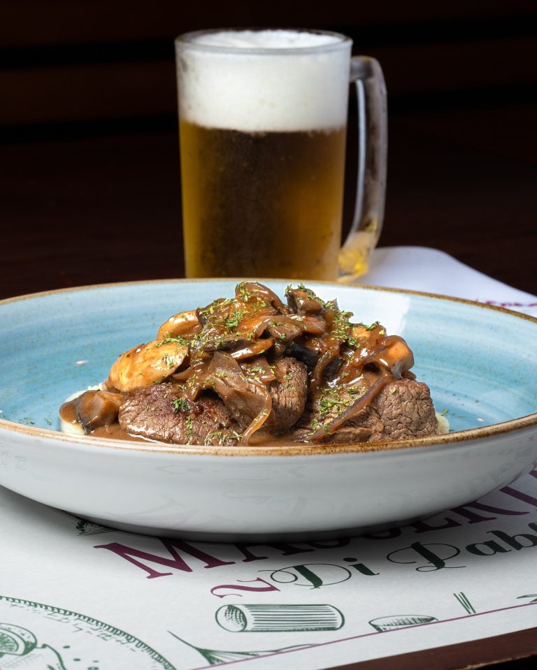 446951766 18025634075477898 4301071690143616055 n 768x959