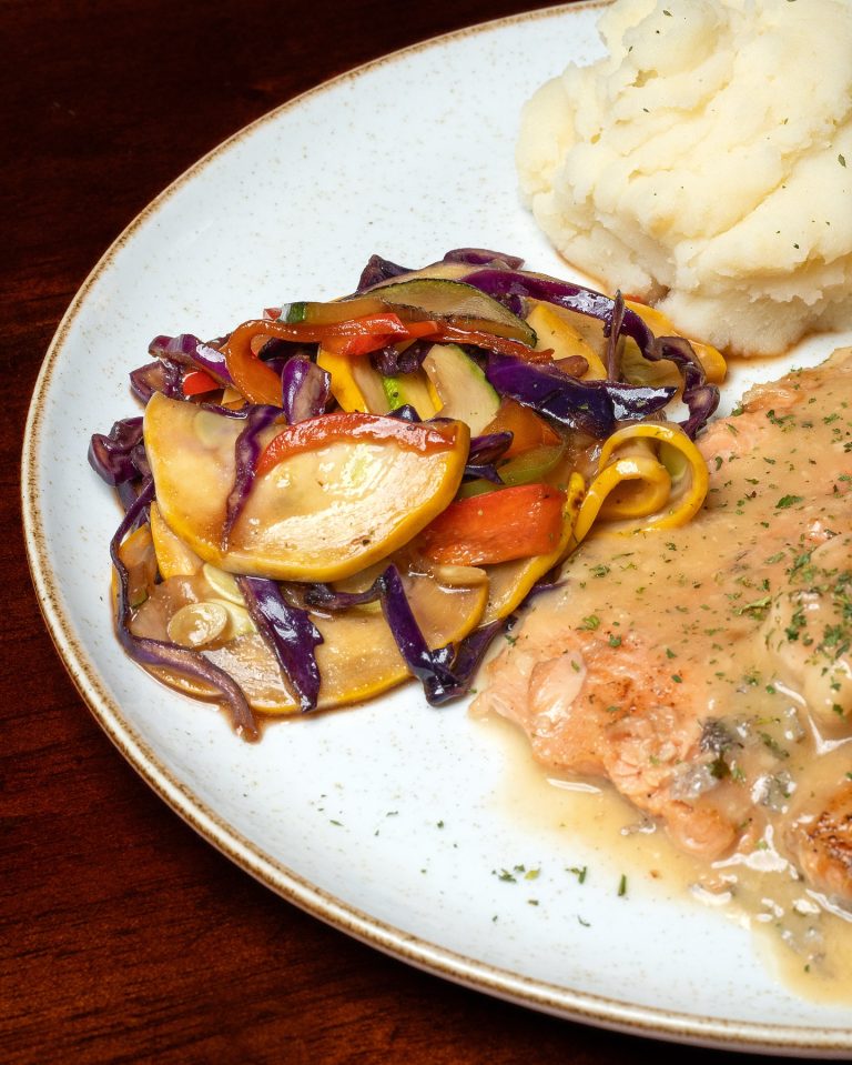 448103531 18027090437477898 2934467585997428756 n 768x959